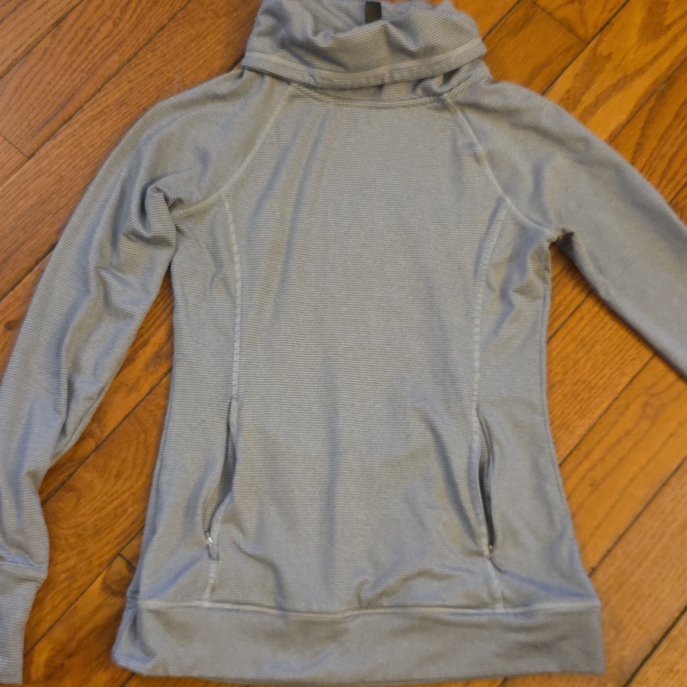 Kyodan Light Grey Cowl-Neck Pullover